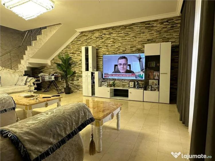 Casă cu 4 camere cu Teren 400 Mp în Pantelimon