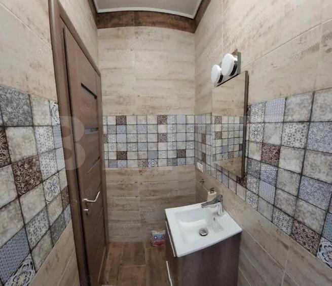 Casă cu Teren 722 Mp în Central
