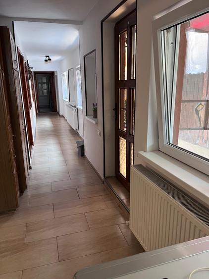Casă individuală cu 4 camere cu Canalizare în Palas