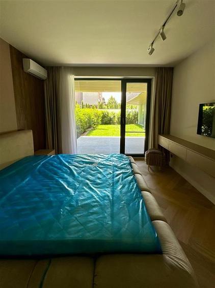 Apartament cu 4 camere semidecomandat, mobilat în Iancu Nicolae