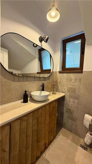 Duplex cu 4 camere cu Canalizare în Mogoșoaia