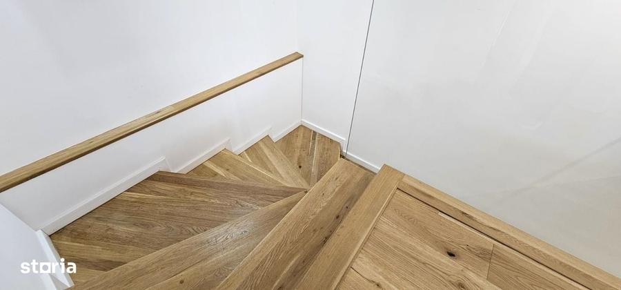 Apartament cu 4 camere, mobilat în Central