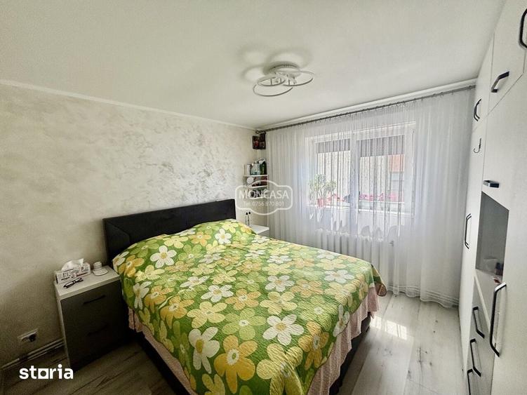 Apartament cu 4 camere decomandat în Central