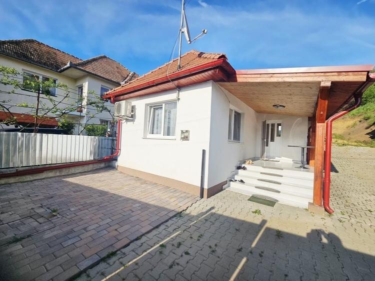 Casă individuală cu 2 camere cu Canalizare în Vâlcele