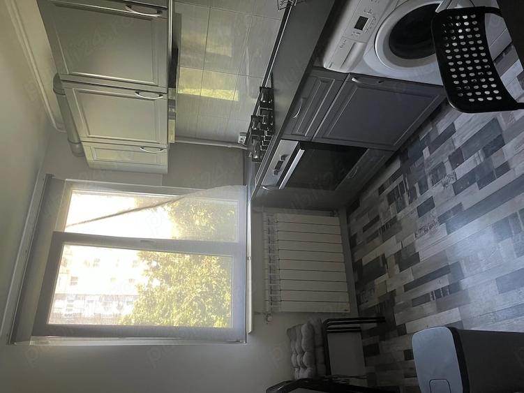 Apartament cu 2 camere decomandat în Berceni