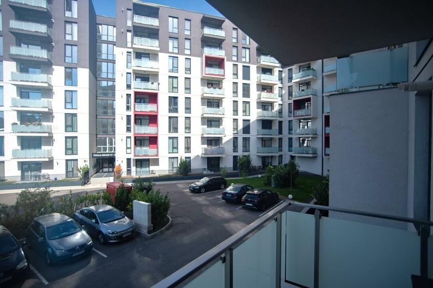 Apartament cu 2 camere semidecomandat, mobilat în Take Ionescu