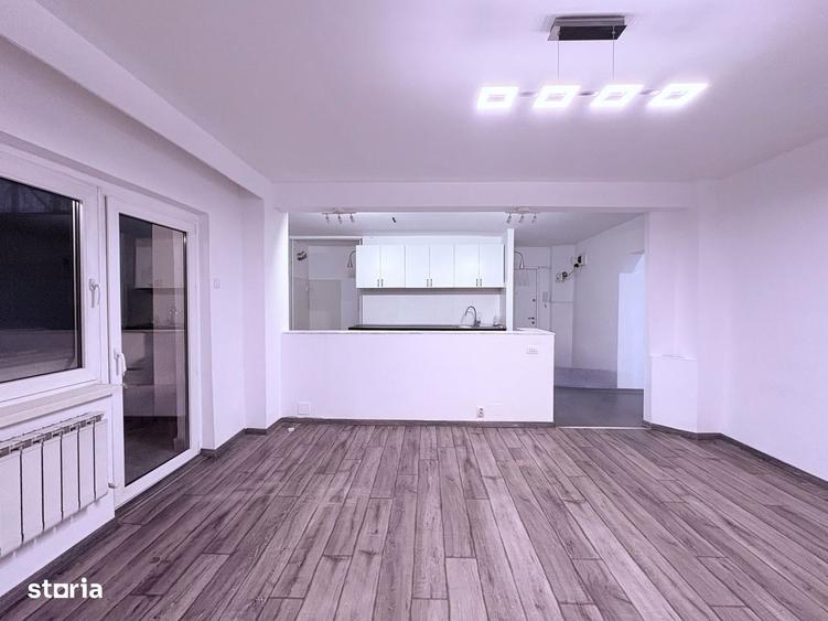 Apartament cu 3 camere semidecomandat în Tei