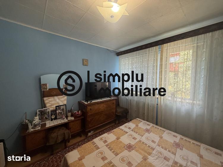 Apartament cu 3 camere semidecomandat în Calea București