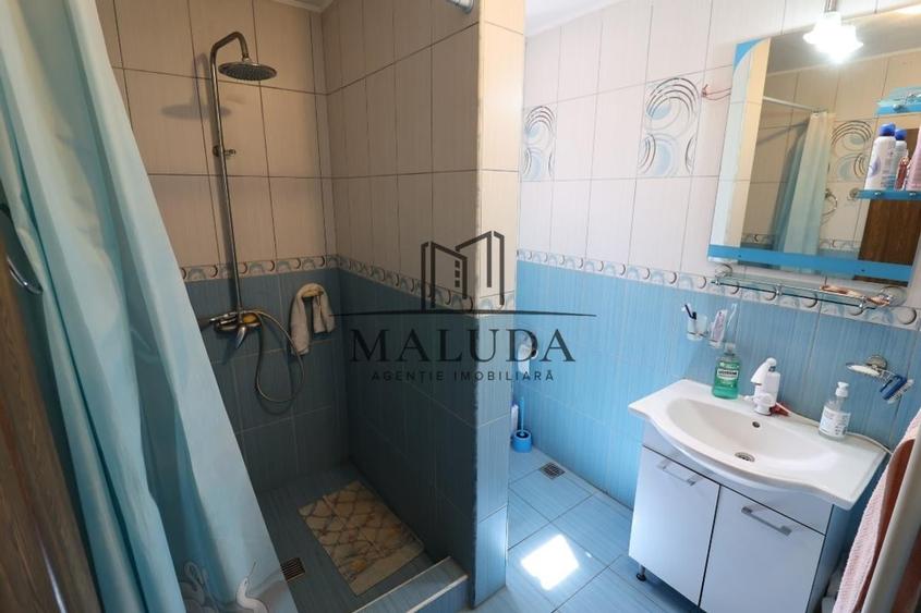 Casă individuală cu 4 camere cu Canalizare în Big-Bascov