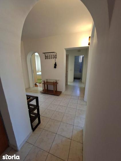 Apartament cu 3 camere decomandat în Copou