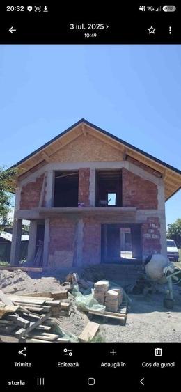 Casă cu 4 camere în Ghioșești