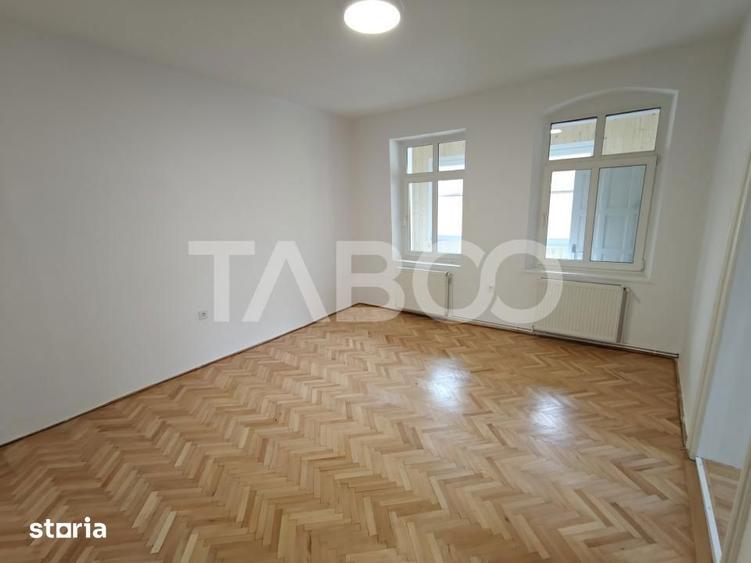 Apartament cu 2 camere nedecomandat în Lupeni