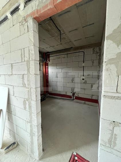 Casă individuală cu 4 camere cu Teren 3000 Mp în Uriu