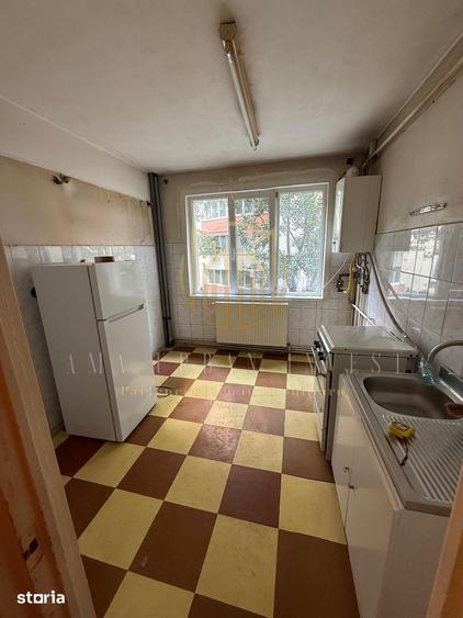 Apartament cu 3 camere decomandat în Obor