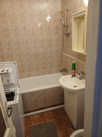 Apartament cu 2 camere semidecomandat în Grivița