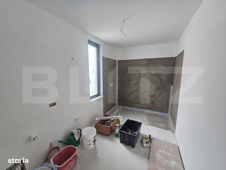 Casă cu 4 camere cu Teren 400 Mp în Podari