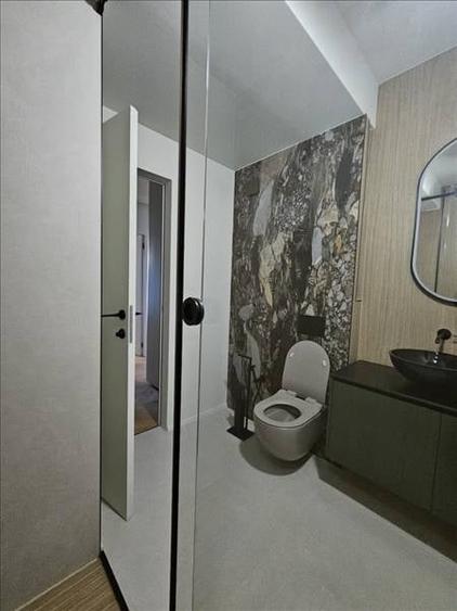 Apartament cu 3 camere decomandat, mobilat în Faleza Nord