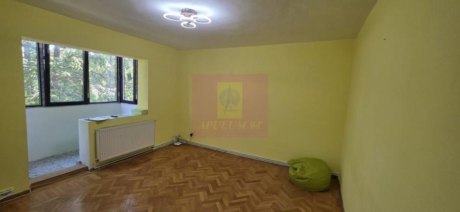 Apartament cu 2 camere decomandat în Poiana Câmpina