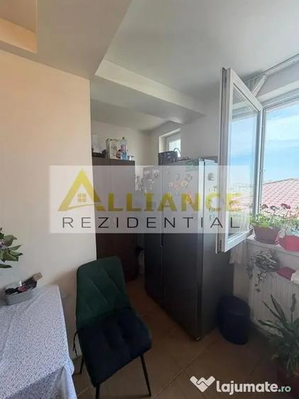 Apartament cu 2 camere decomandat în Central
