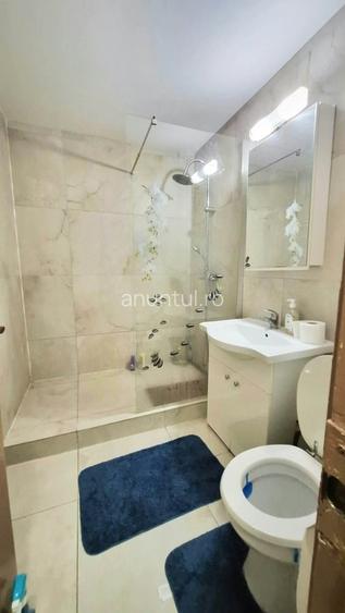 Apartament decomandat în Apărătorii Patriei