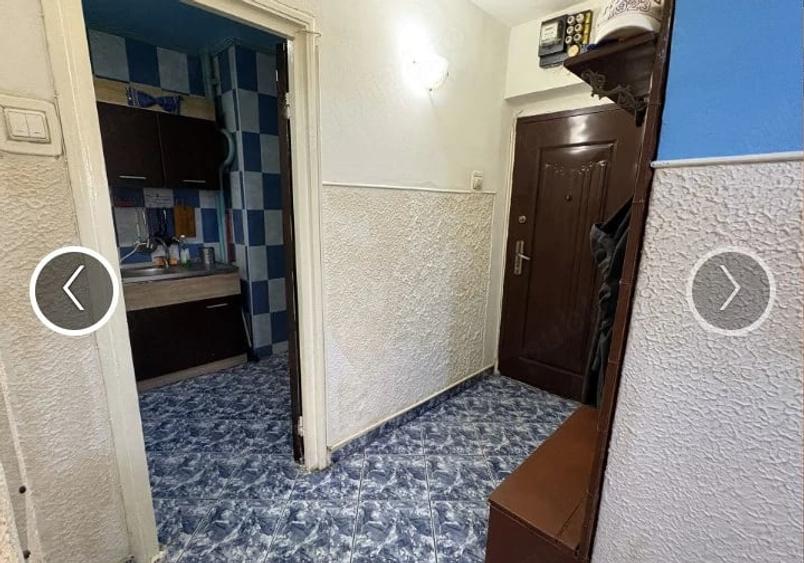 Apartament cu 3 camere decomandat în Costin Georgian
