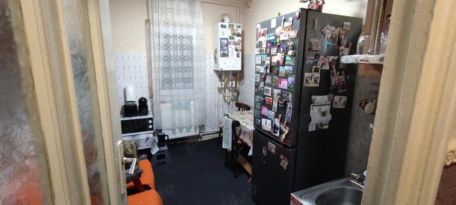 Apartament cu 2 camere semidecomandat în Dâmbovița