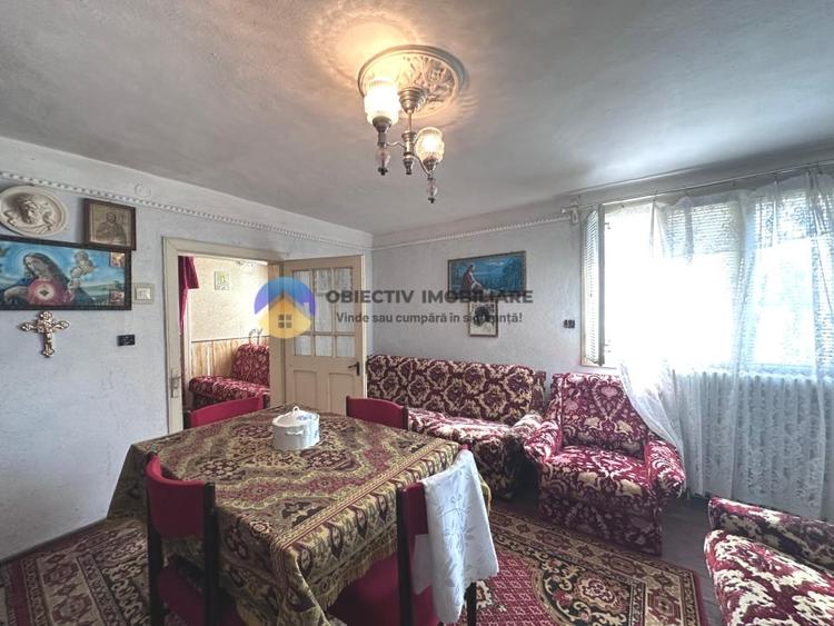 Casă cu 6 camere cu Teren 6329 Mp în Alexandru cel Bun