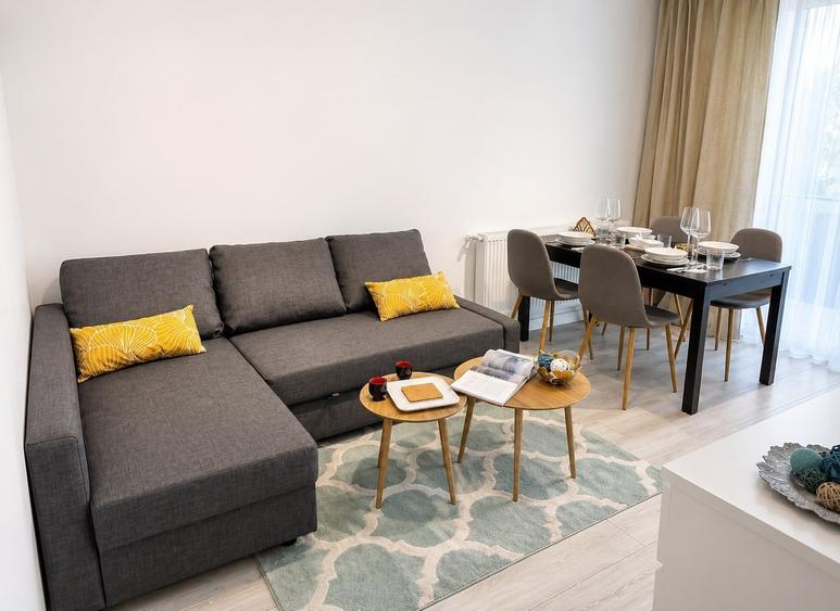 Apartament cu 3 camere semidecomandat, mobilat în Calea Urseni