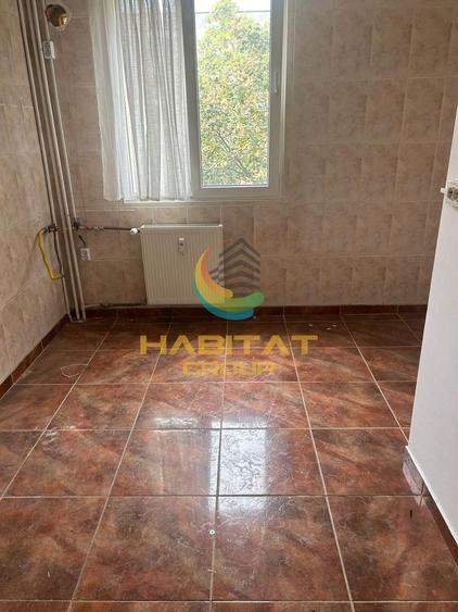 Apartament cu 4 camere decomandat în Brâncoveanu