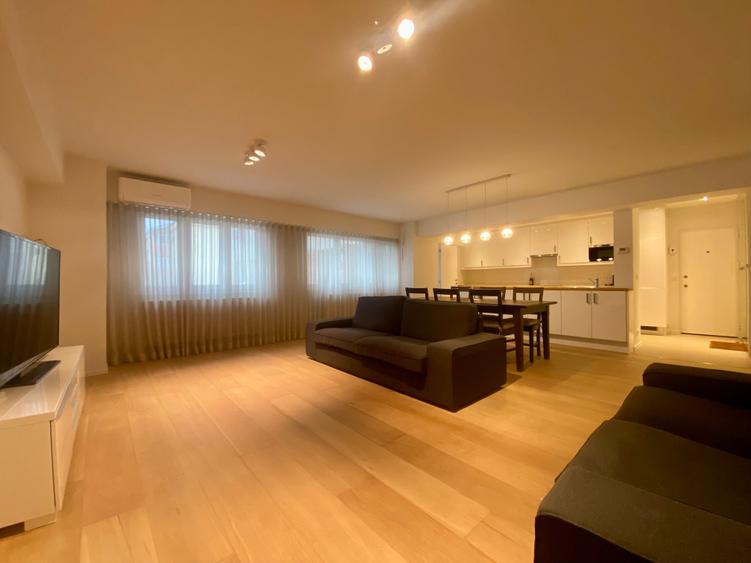 Apartament cu 3 camere decomandat în Nord-Est