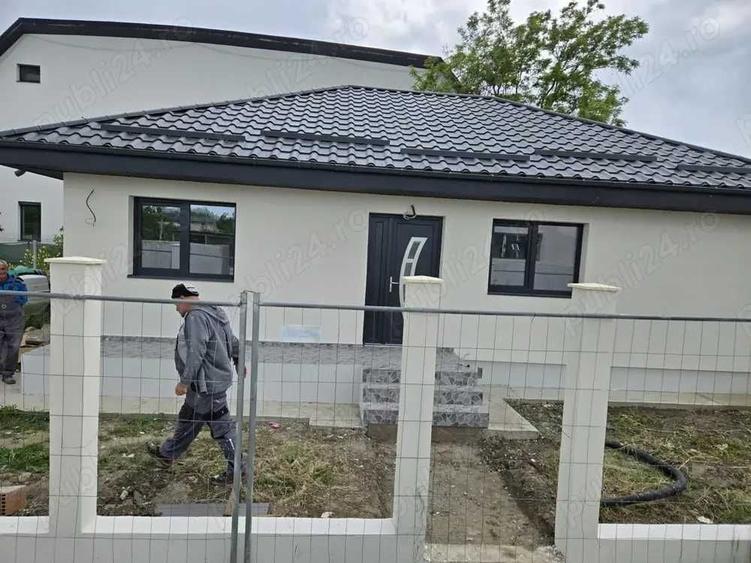 Casă cu 3 camere în Central