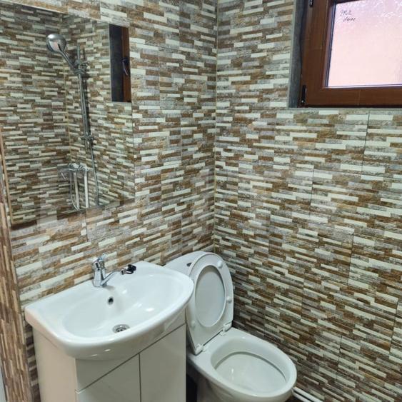 Casă individuală cu 7 camere cu Canalizare în Exterior Vest
