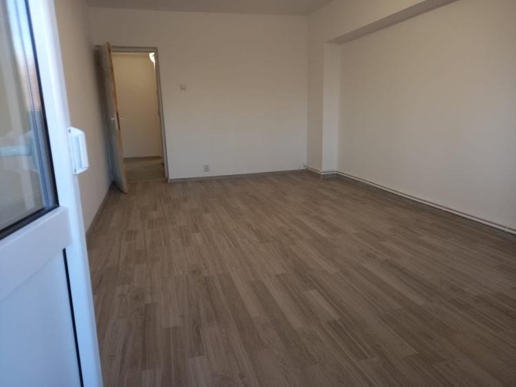 Apartament cu 2 camere decomandat în Cug