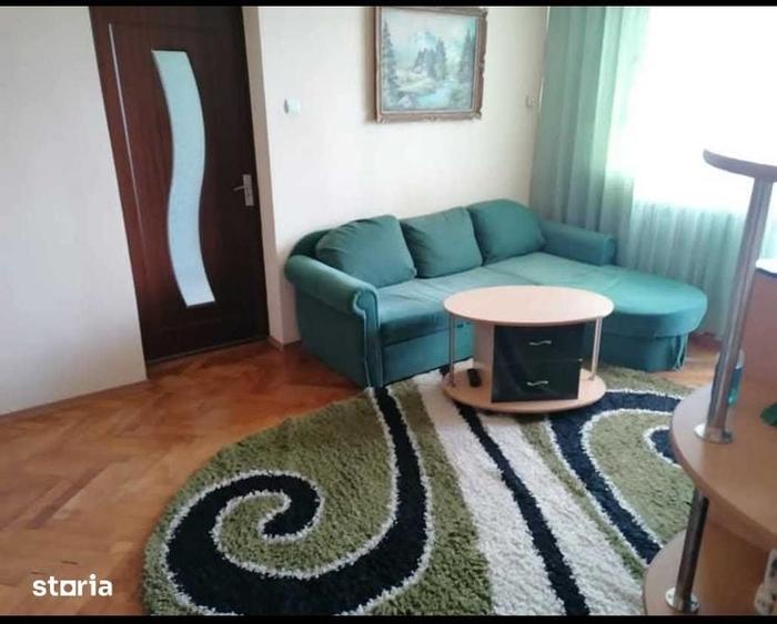 Apartament cu 2 camere semidecomandat în Decebal