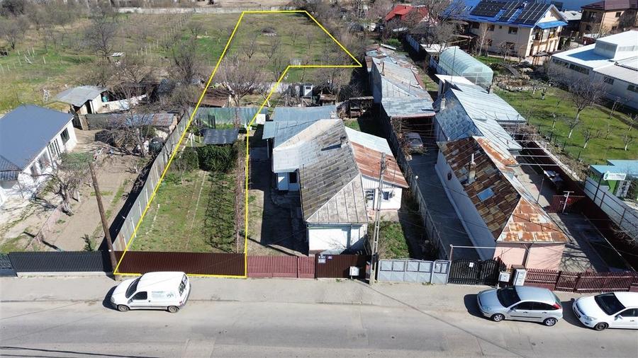 Teren Construcții intravilan de 2146 mp, în Vest