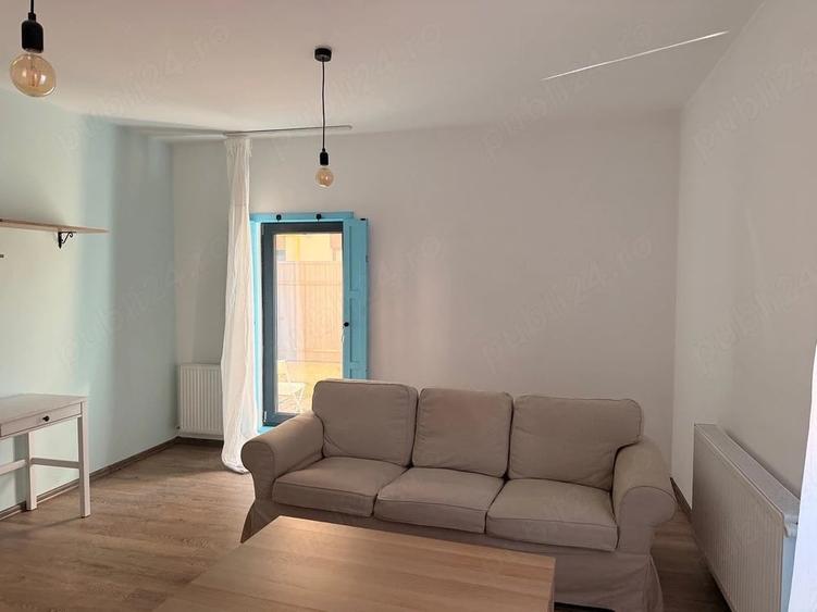 Apartament cu 2 camere decomandat în Borhanci