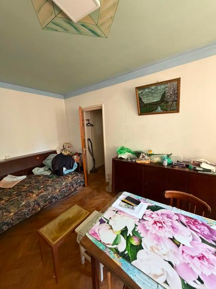 Apartament cu 2 camere semidecomandat în Dristor