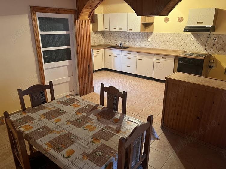 Casă cu 6 camere în Cenad