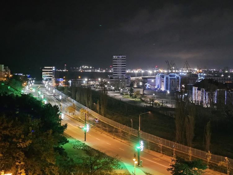Apartament cu 2 camere semidecomandat în Peninsula