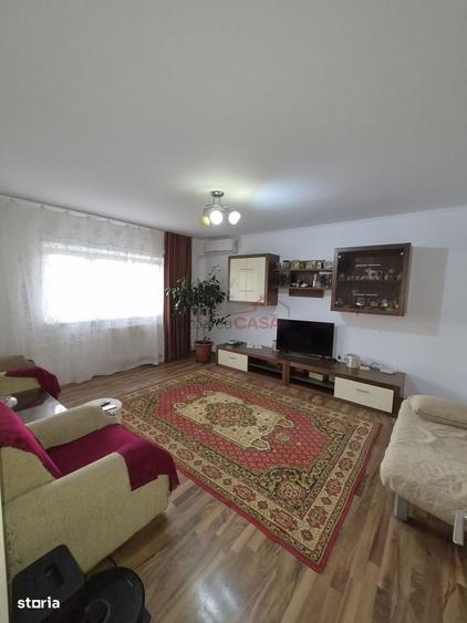 Apartament cu 3 camere în Teiul Doamnei