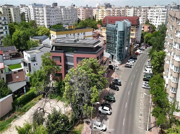 Spațiu comercial, de 87 mp, în Vitan