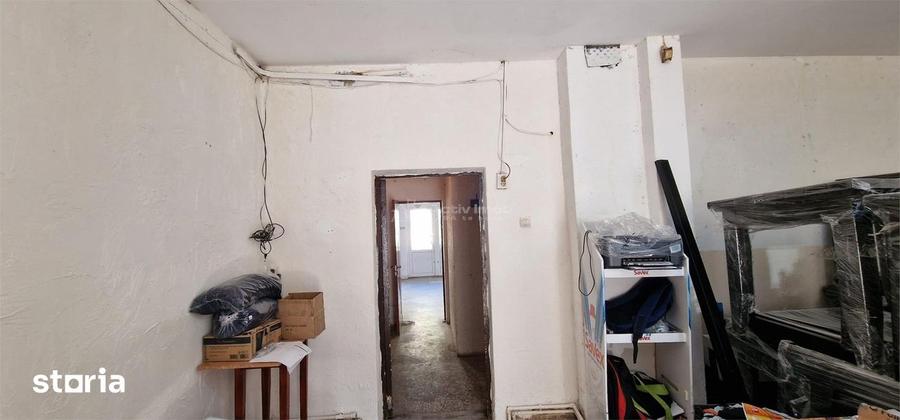 Spațiu comercial, de 100 mp, în Central