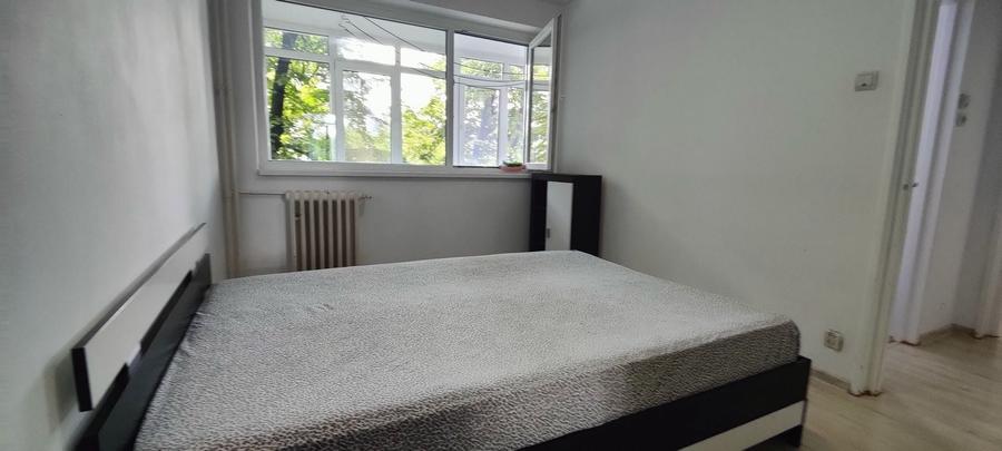Apartament cu 2 camere decomandat în Drumul Taberei