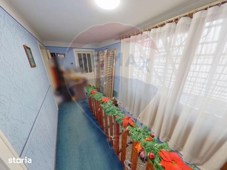 Casa cu 6 camere, DE VANZARE, str. Eroilor - 5
