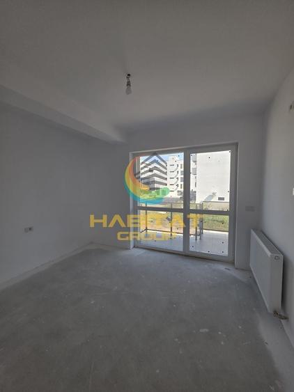 Apartament cu 4 camere semidecomandat în Berceni