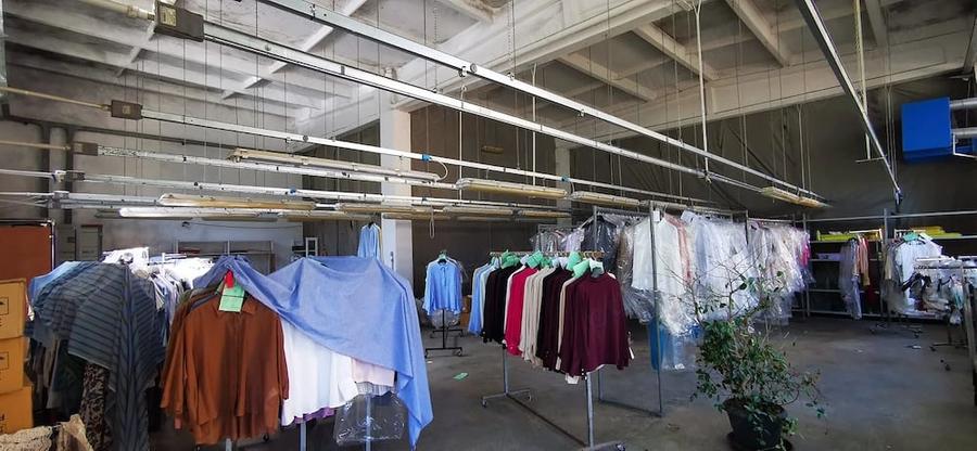 Spațiu comercial, de 1,000 mp, în Central