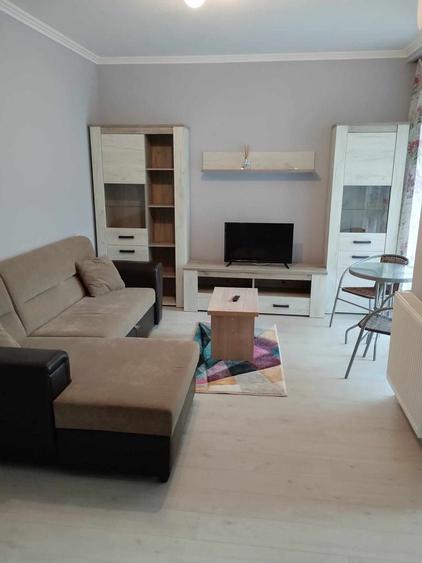 Apartament cu 2 camere decomandat în Exterior Vest