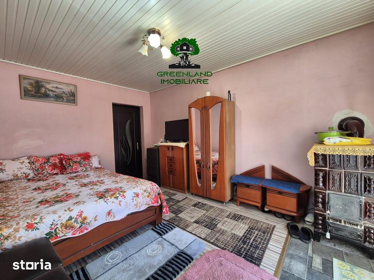 Casă cu 4 camere cu Teren 3024 Mp în Popricani
