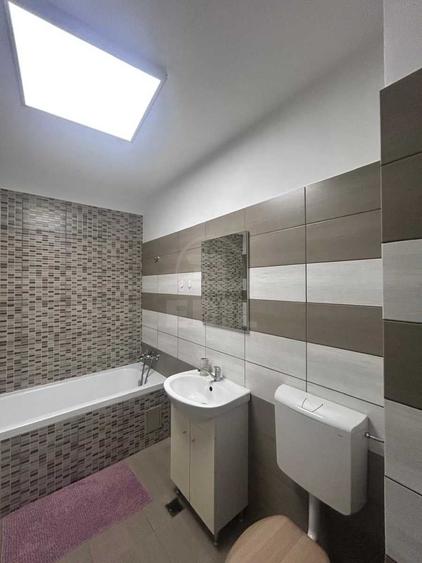 Apartament cu 2 camere semidecomandat în Florești