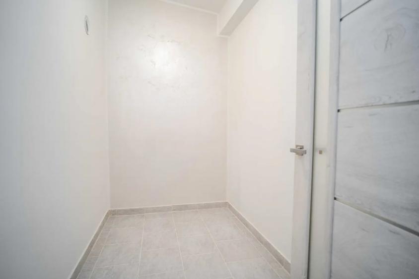 Apartament cu 3 camere decomandat în Păcurari